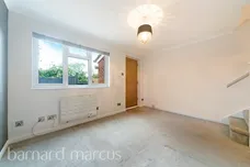 Ruxley Mews, EPSOM