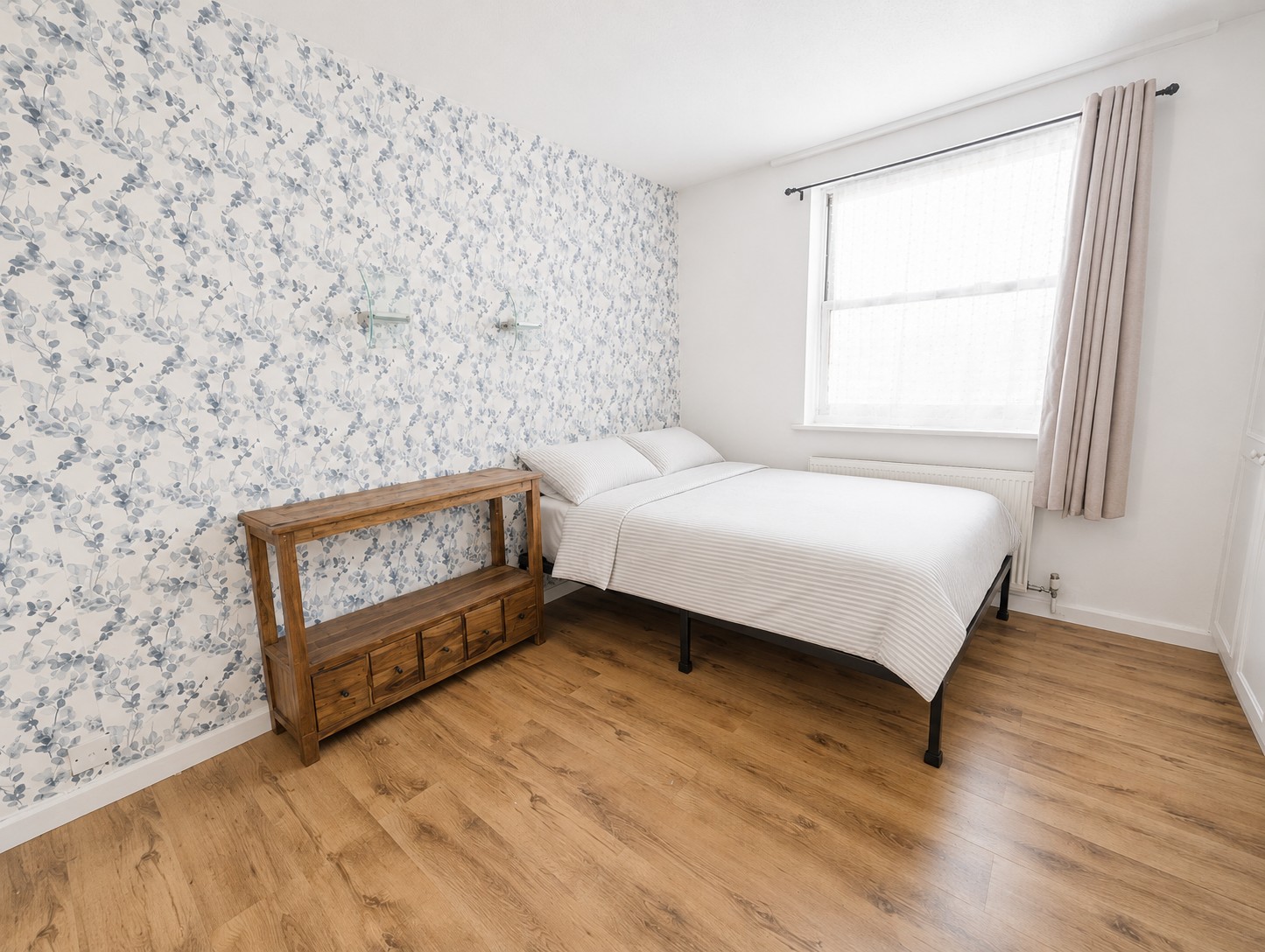 Beautiful 2-Bedroom Home with Swimming Pool & Gardens  Ideal for Families Image 5