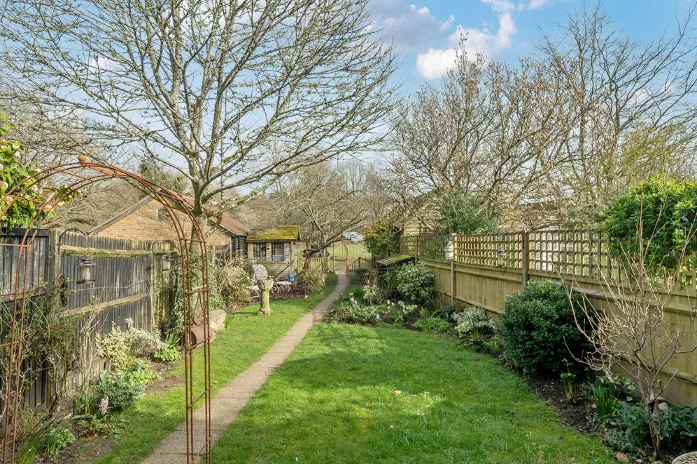 Burgh Hill, Bramshott, GU30 photo 2