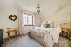 Burgh Hill, Bramshott, GU30 photo 7