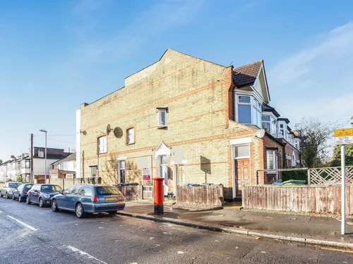 Grayham Road, NEW MALDENphoto