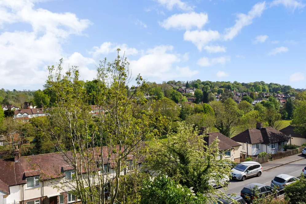 Stafford Road, Caterham, CR3 photo 6