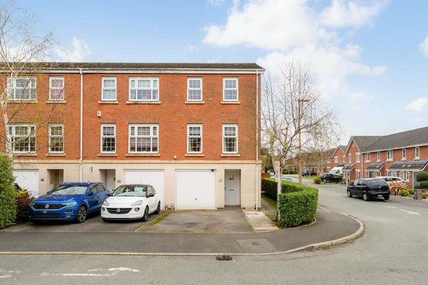 Runfield Close, Leigh, WN7