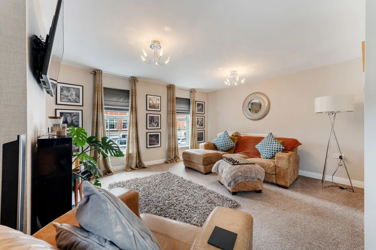 Runfield Close, Leigh, WN7