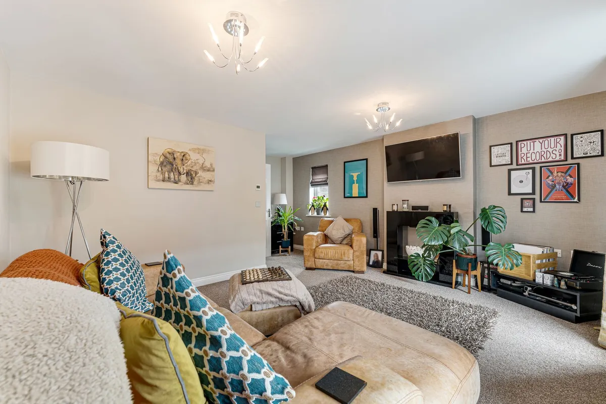 Runfield Close, Leigh, WN7