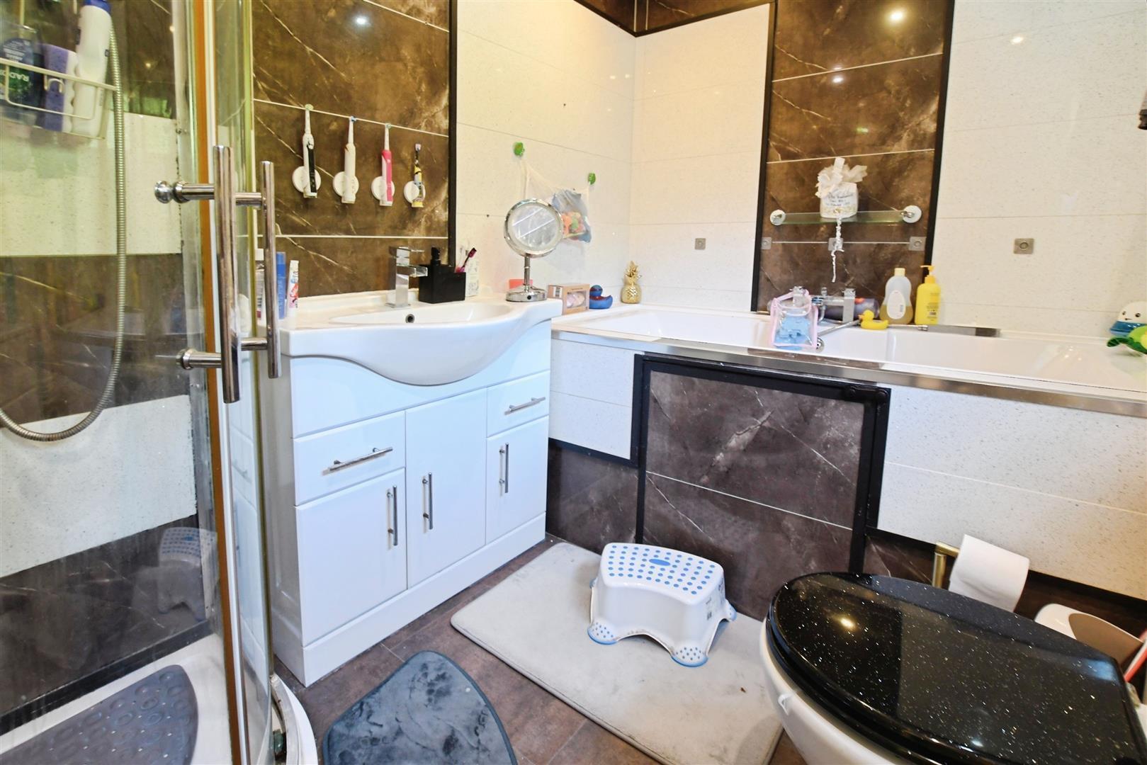 Lanyon Close, Bransholme, Hull Image 16