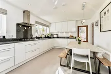 Bryants Acre, Wendover