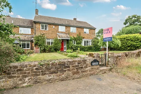 Banbury Road, Moreton Pinkney, NN11