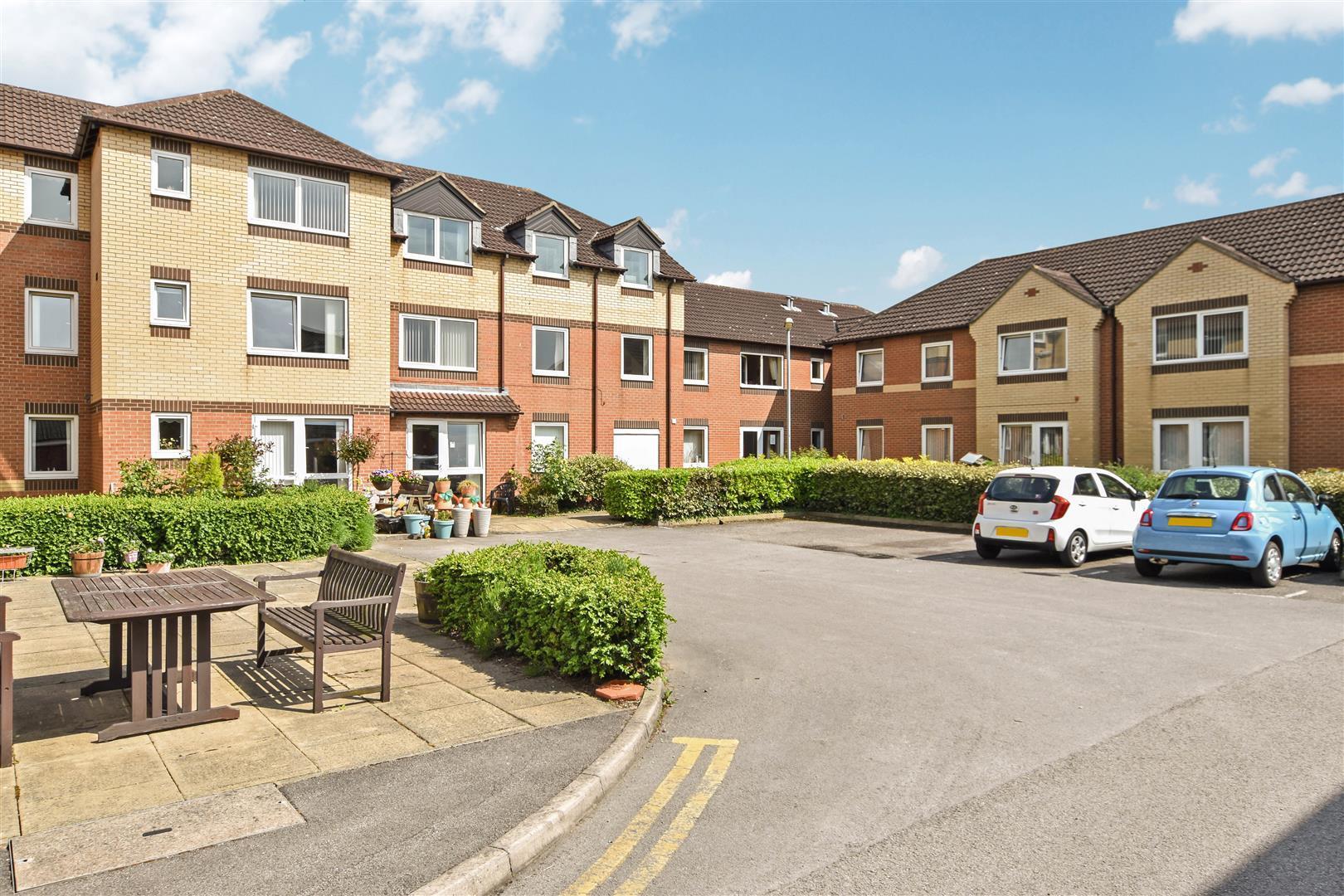 Albion Court, Anlaby Common, Hull Image 6