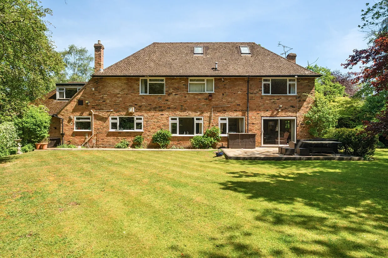 2 Dukes Kiln Drive, Gerrards Cross, SL9 photo 2