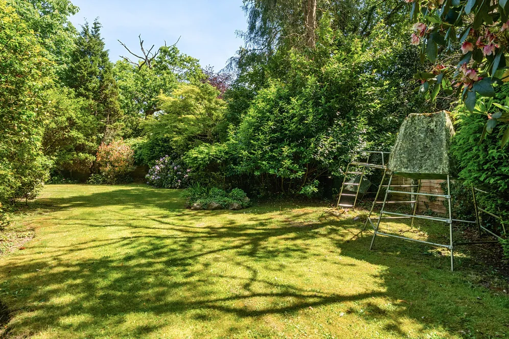 2 Dukes Kiln Drive, Gerrards Cross, SL9 photo 3
