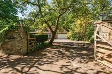 2 Dukes Kiln Drive, Gerrards Cross, SL9 photo 10