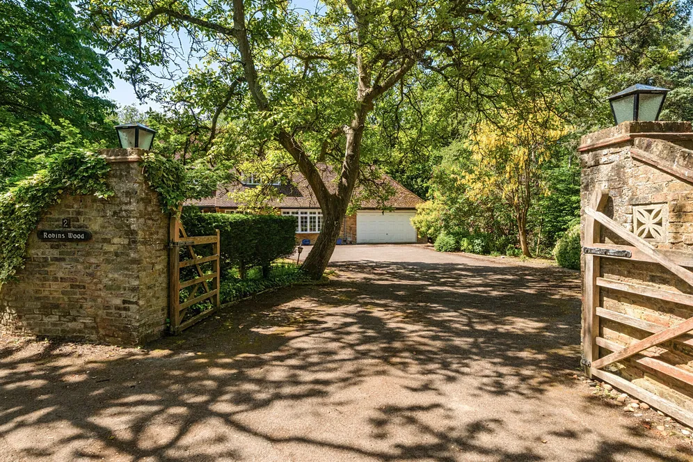 2 Dukes Kiln Drive, Gerrards Cross, SL9 photo 10