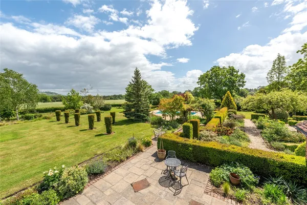 Rectory Lane, Buckland, RH3 photo 31