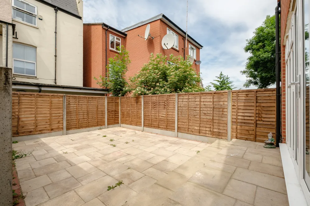 Hampden Road, London, N10 photo 9