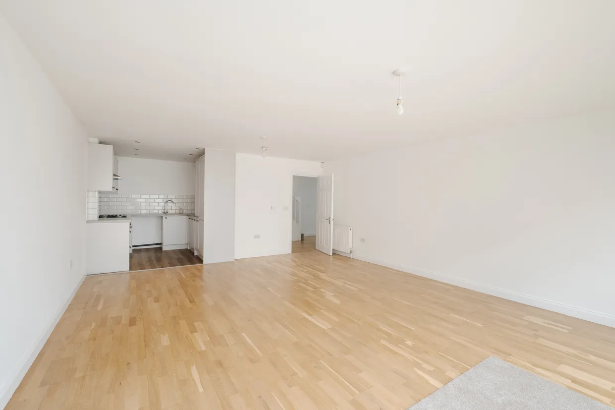 Hampden Road, London, N10 photo 15