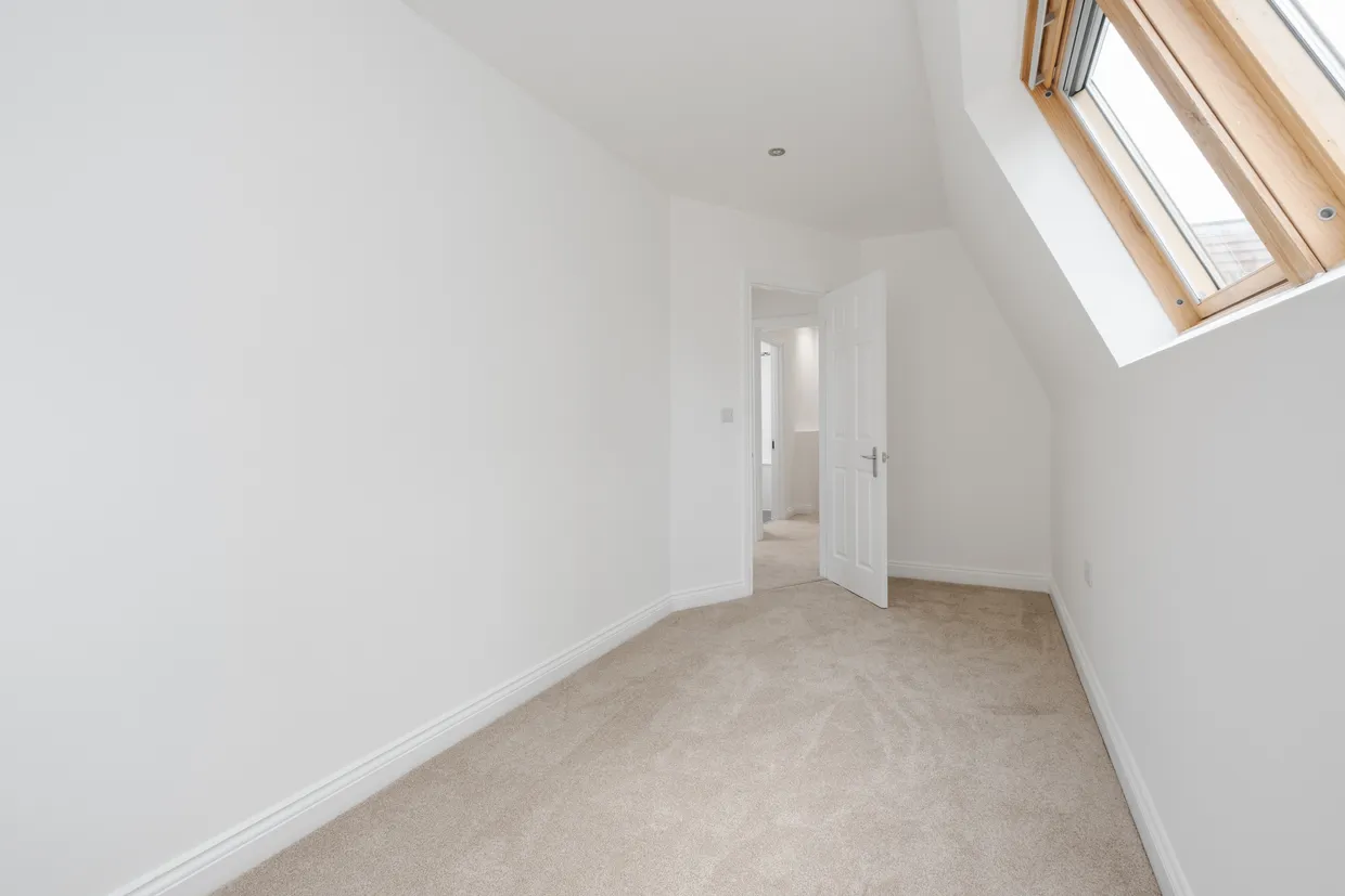 Hampden Road, London, N10 photo 18