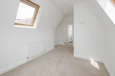 Hampden Road, London, N10 photo 20