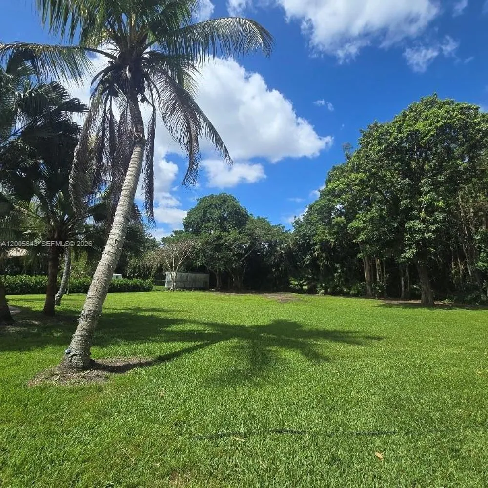 4981 SW 186th Ave, Southwest Ranches, FL 33332