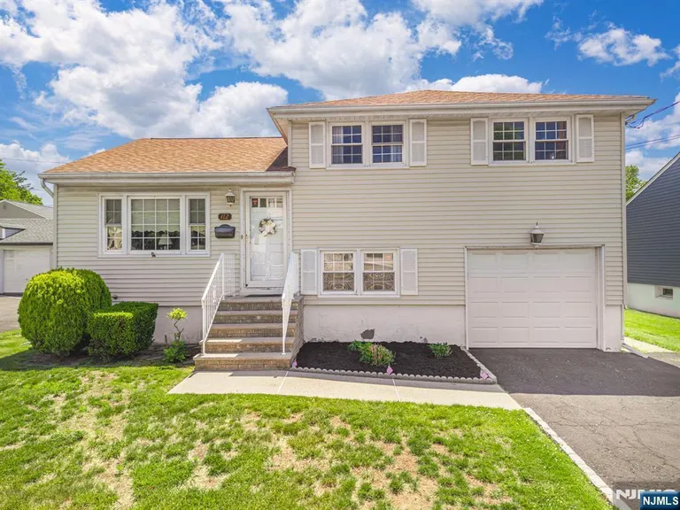 112 Berdan St, Rochelle Park, NJ 07662