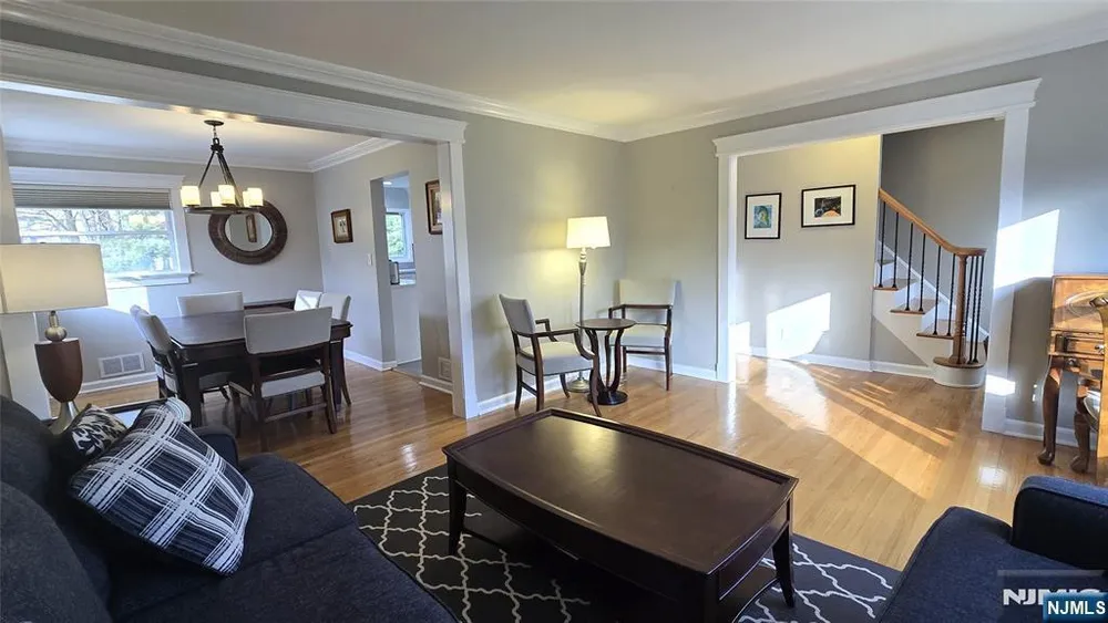 446 Maple Hill Dr, Hackensack, NJ 07601