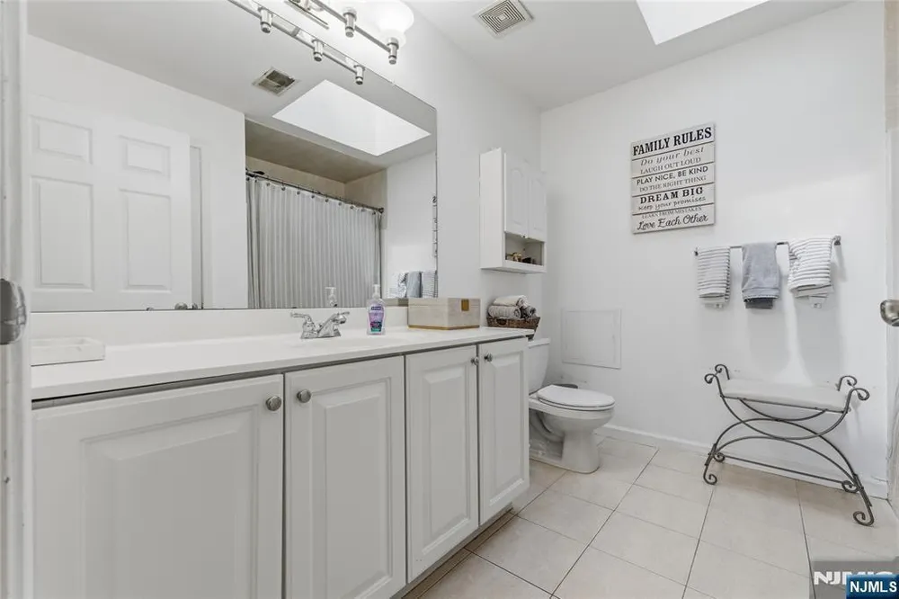 88 Avenue A, Lodi, NJ 07644