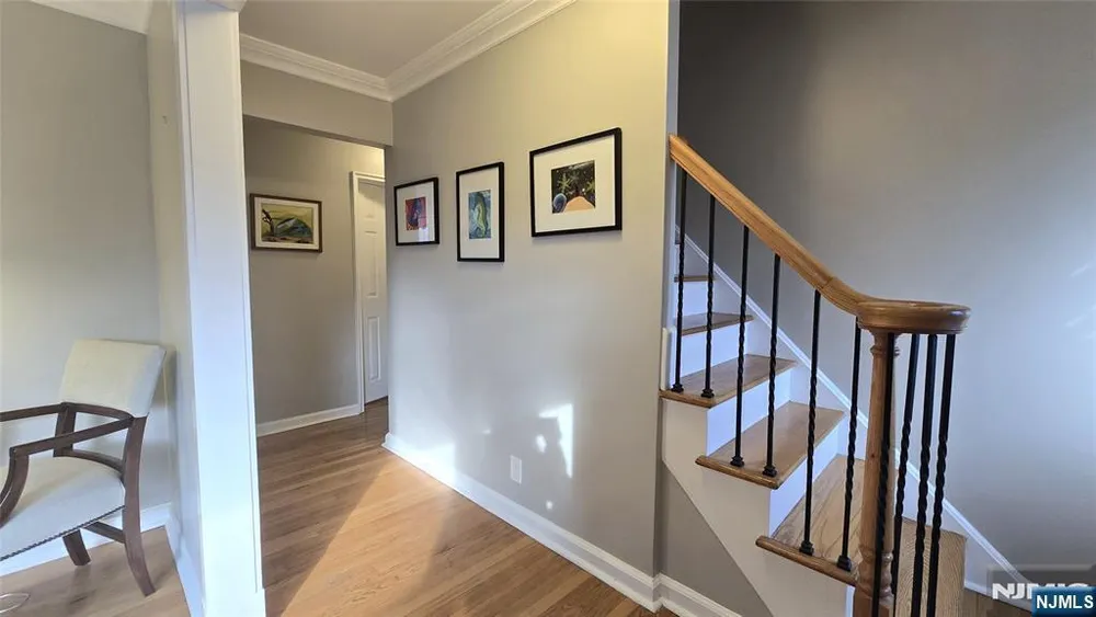 446 Maple Hill Dr, Hackensack, NJ 07601