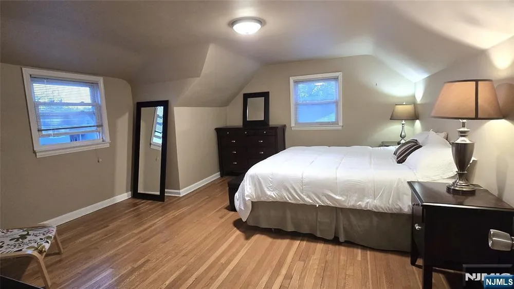 446 Maple Hill Dr, Hackensack, NJ 07601
