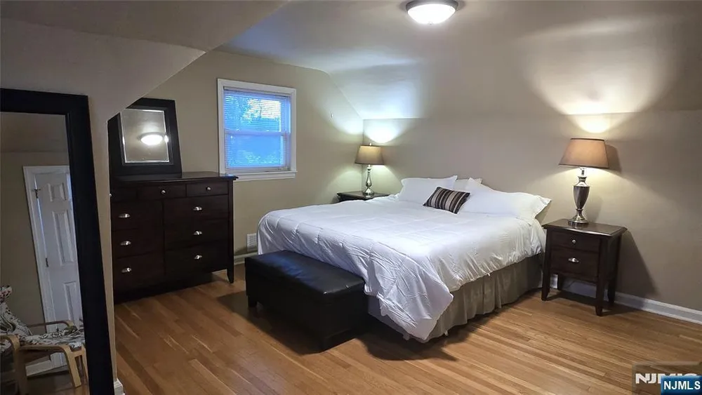 446 Maple Hill Dr, Hackensack, NJ 07601