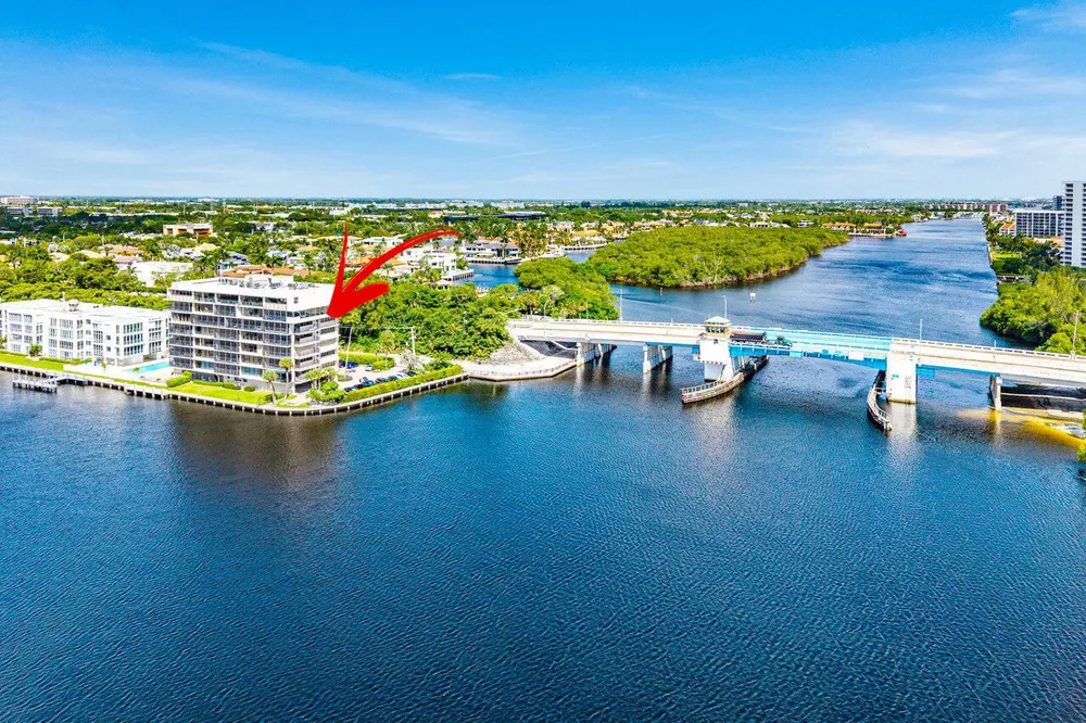 900 NE Spanish River Blvd, Boca Raton, FL 33431