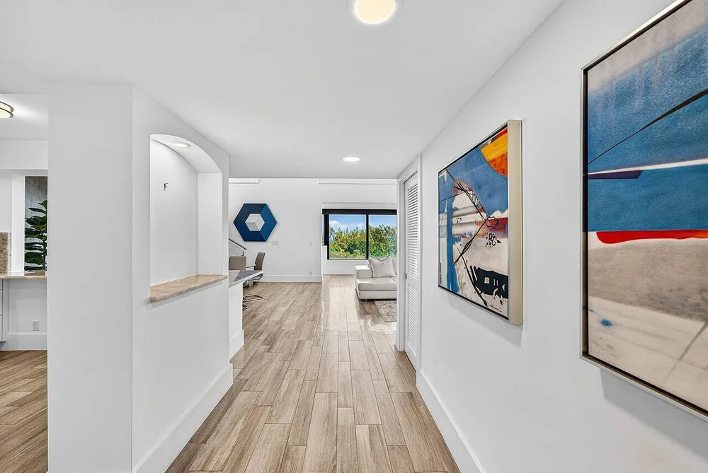 900 NE Spanish River Blvd, Boca Raton, FL 33431