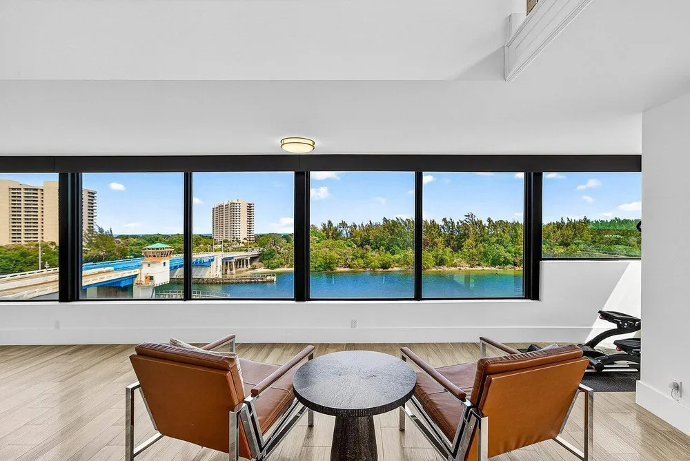 900 NE Spanish River Blvd, Boca Raton, FL 33431