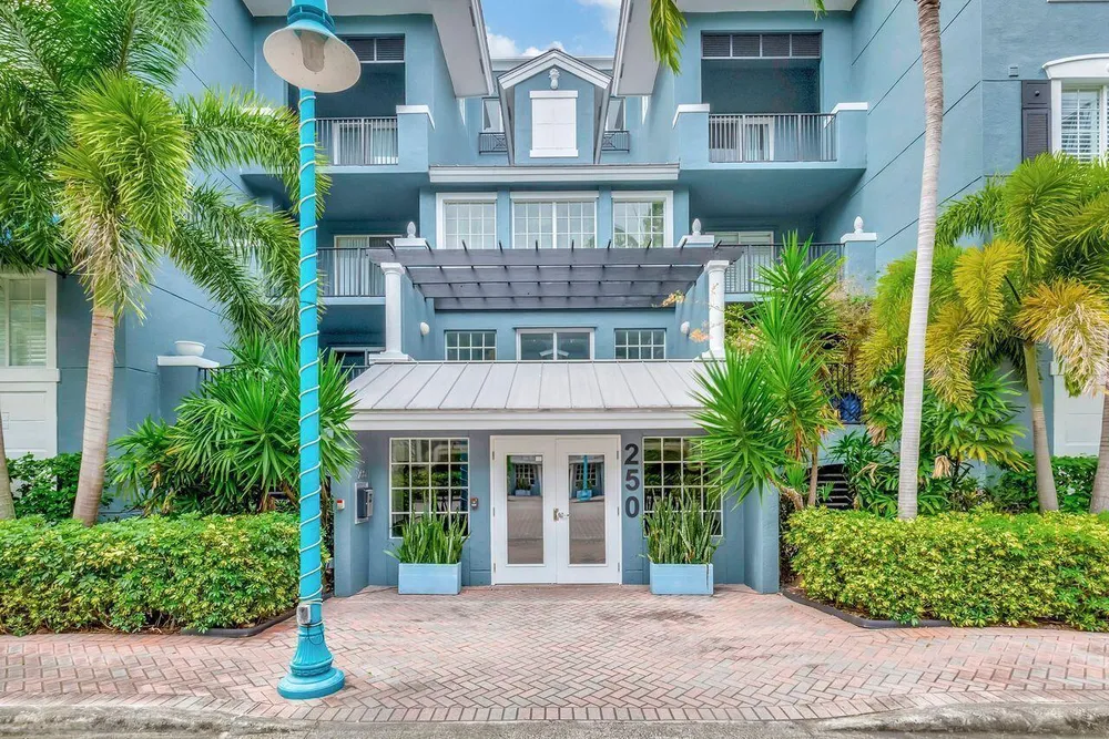 250 NE 3rd Ave, Delray Beach, FL 33444