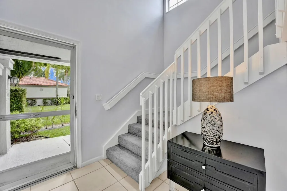 7669 Springwater Pl, Boynton Beach, FL 33437