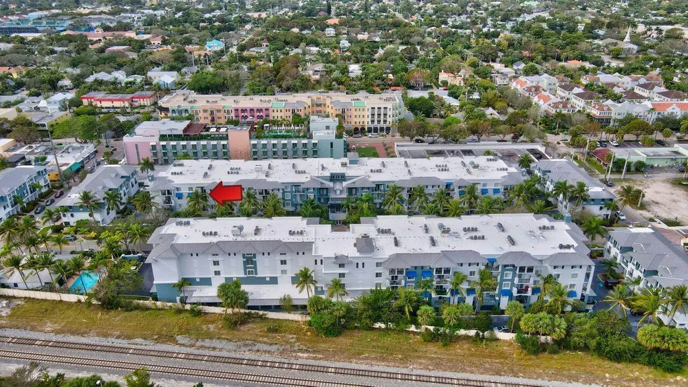250 NE 3rd Ave, Delray Beach, FL 33444