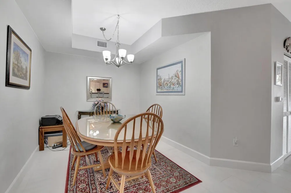 250 NE 3rd Ave, Delray Beach, FL 33444