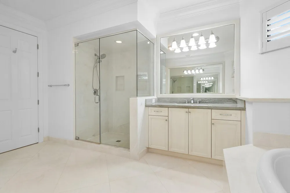 8748 Lewis River Rd, Delray Beach, FL 33446