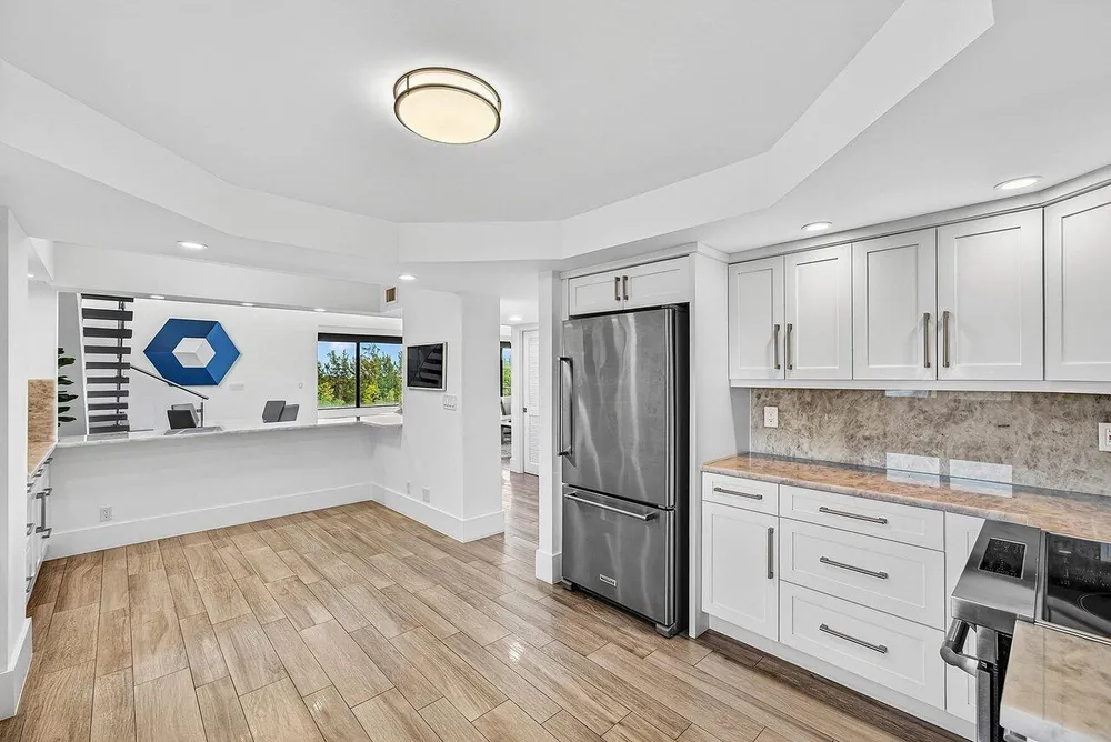 900 NE Spanish River Blvd, Boca Raton, FL 33431