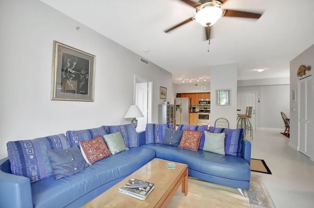250 NE 3rd Ave, Delray Beach, FL 33444