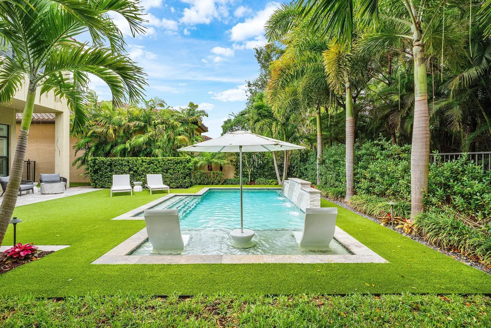 8748 Lewis River Rd, Delray Beach, FL 33446