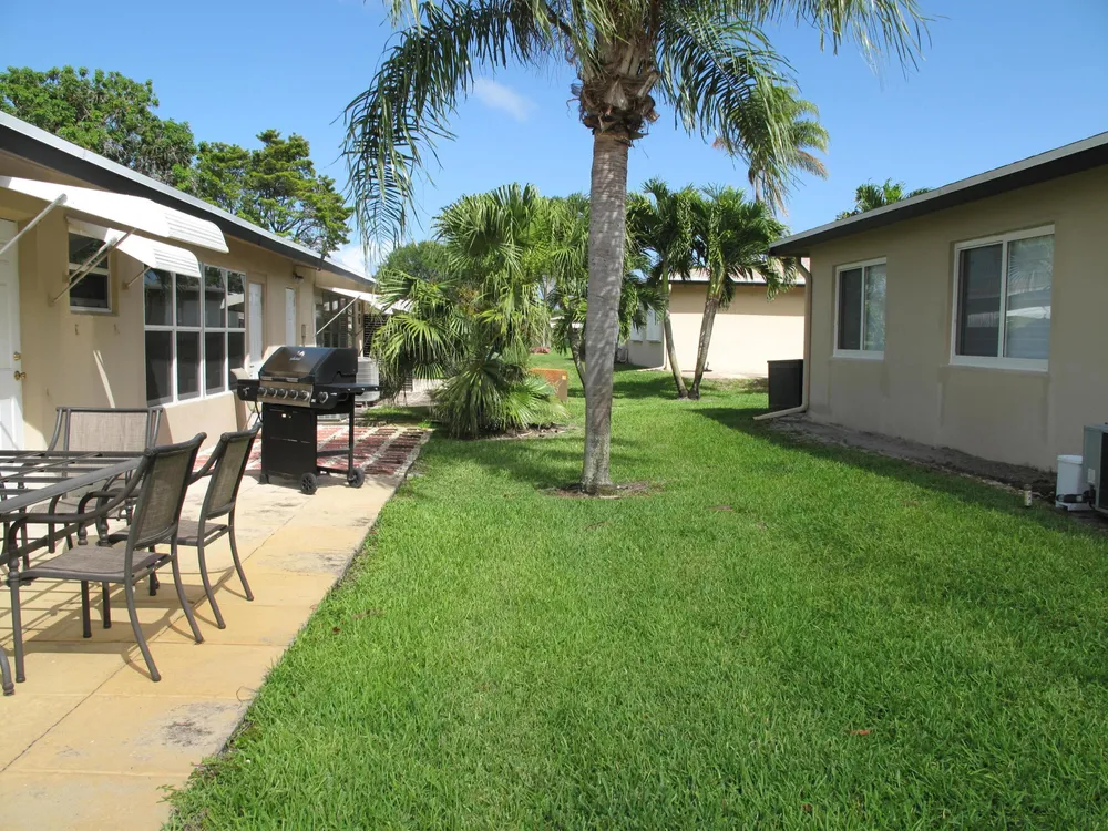 892 High Point Blvd N, Delray Beach, FL 33445