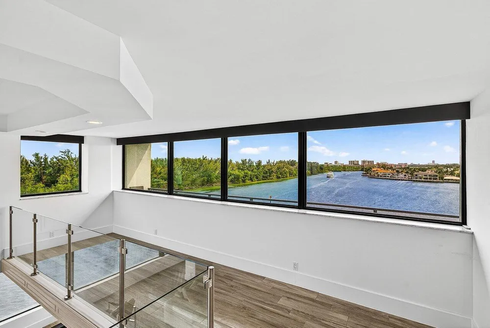 900 NE Spanish River Blvd, Boca Raton, FL 33431