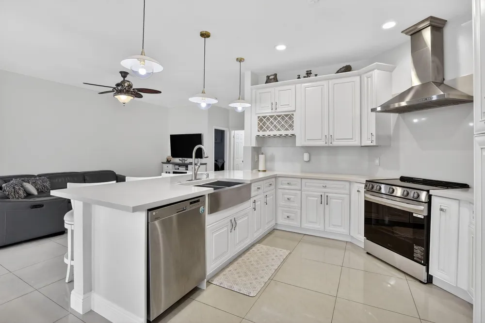 711 Heritage Way, Weston, FL 33326