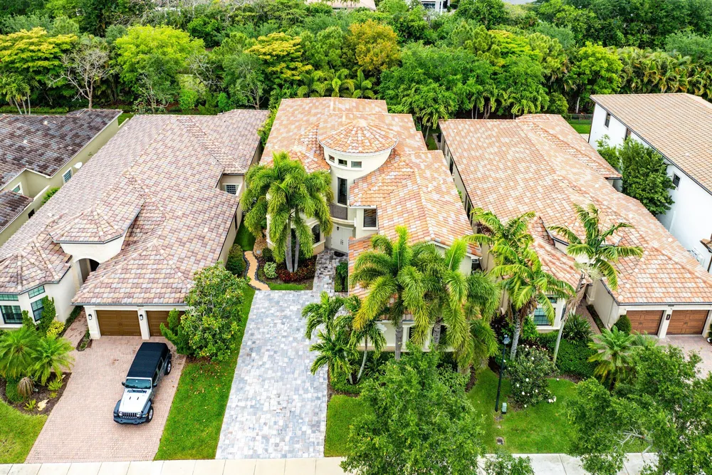 8748 Lewis River Rd, Delray Beach, FL 33446
