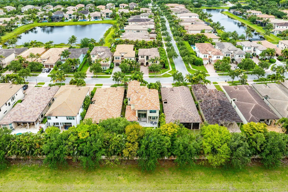 8748 Lewis River Rd, Delray Beach, FL 33446