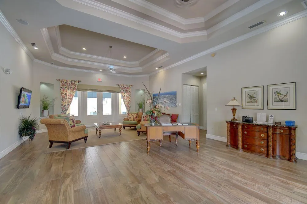 250 NE 3rd Ave, Delray Beach, FL 33444