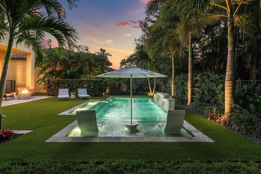 8748 Lewis River Rd, Delray Beach, FL 33446
