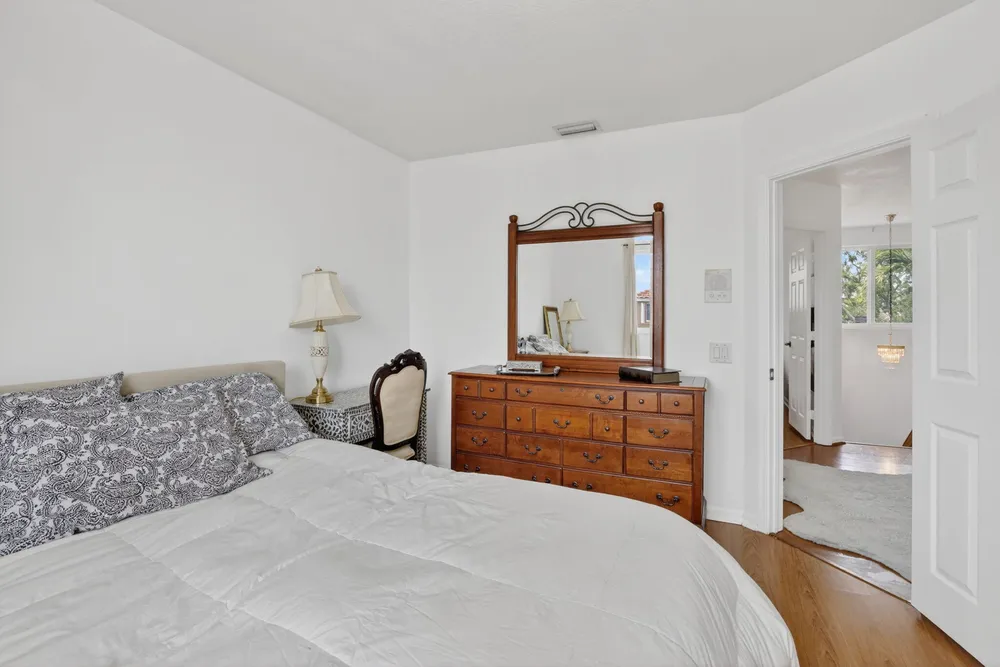 711 Heritage Way, Weston, FL 33326