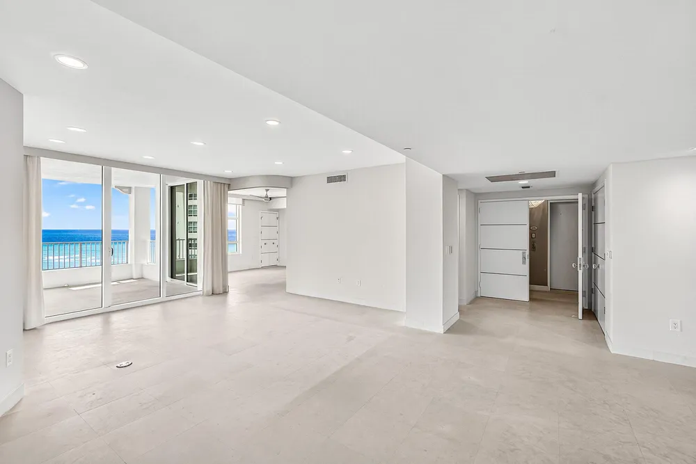 3740 S Ocean Blvd, Highland Beach, FL 33487