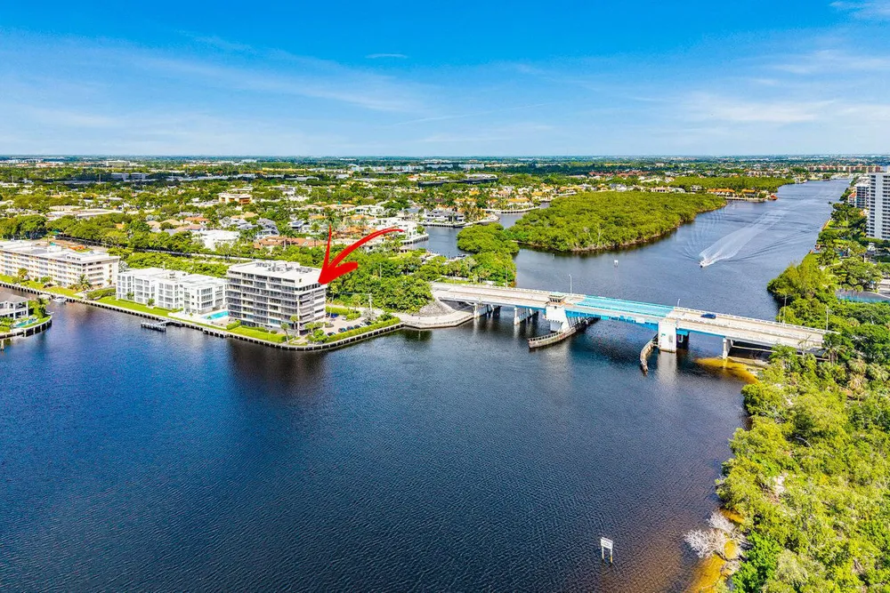 900 NE Spanish River Blvd, Boca Raton, FL 33431
